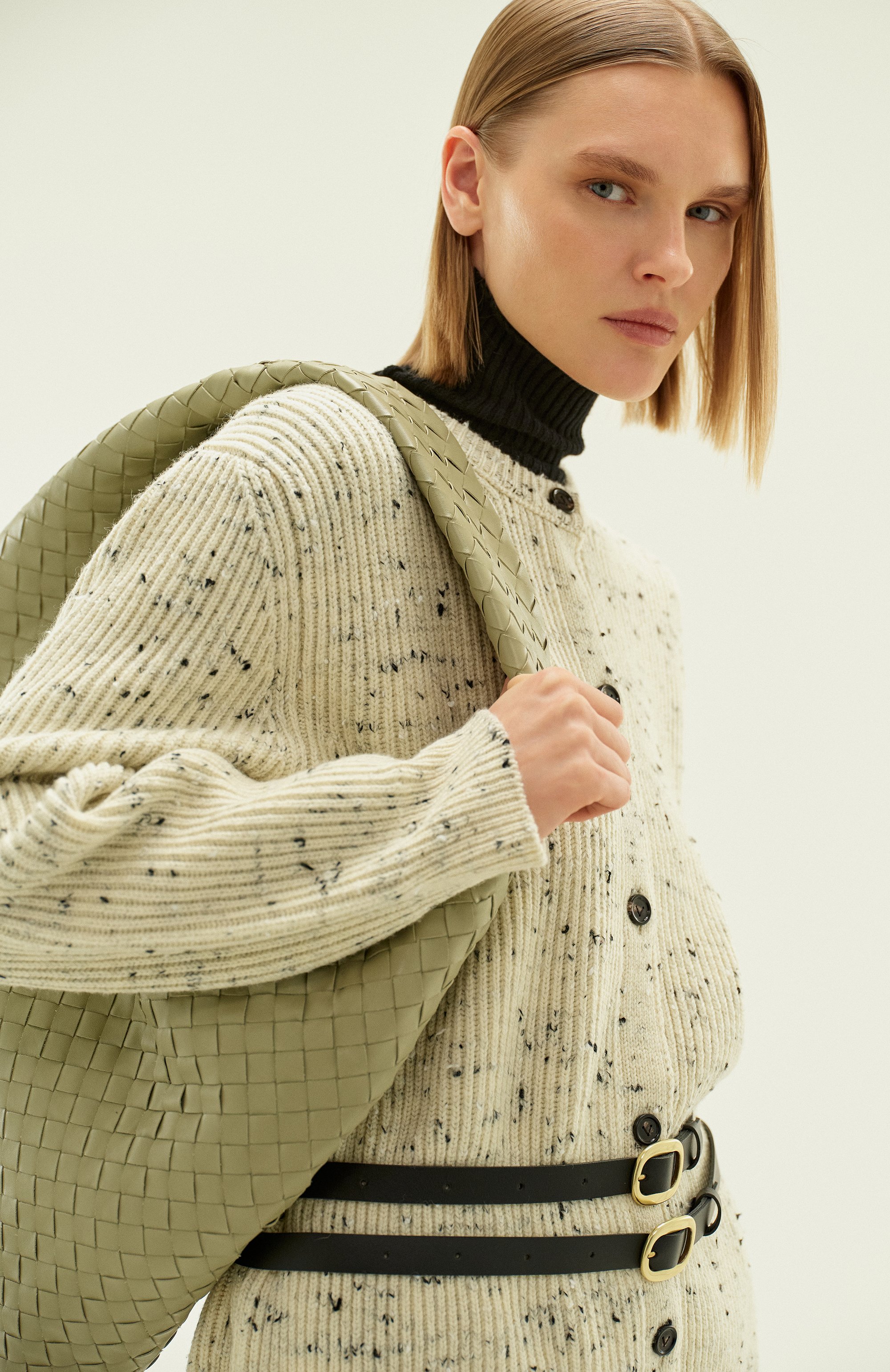 Водолазка PIETRO BRUNELLI черного цвета по цене 15100 руб., арт. MAM080/VIM038/9999, фото 6 Водолазка PIETRO BRUNELLI, арт. MAM080/VIM038/9999, фото 6