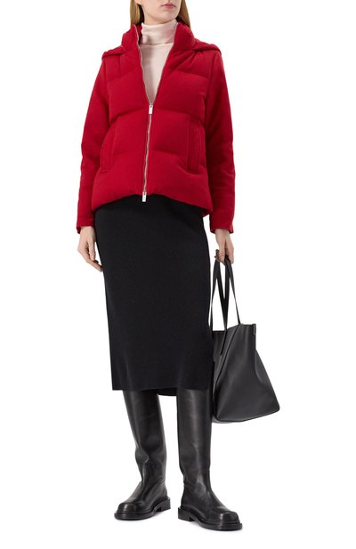 Кашемировый пуховик KITON красного цвета по цене 630000 руб., арт. D54658K0580E01, фото 2 Кашемировый пуховик KITON, арт. D54658K0580E01, фото 2