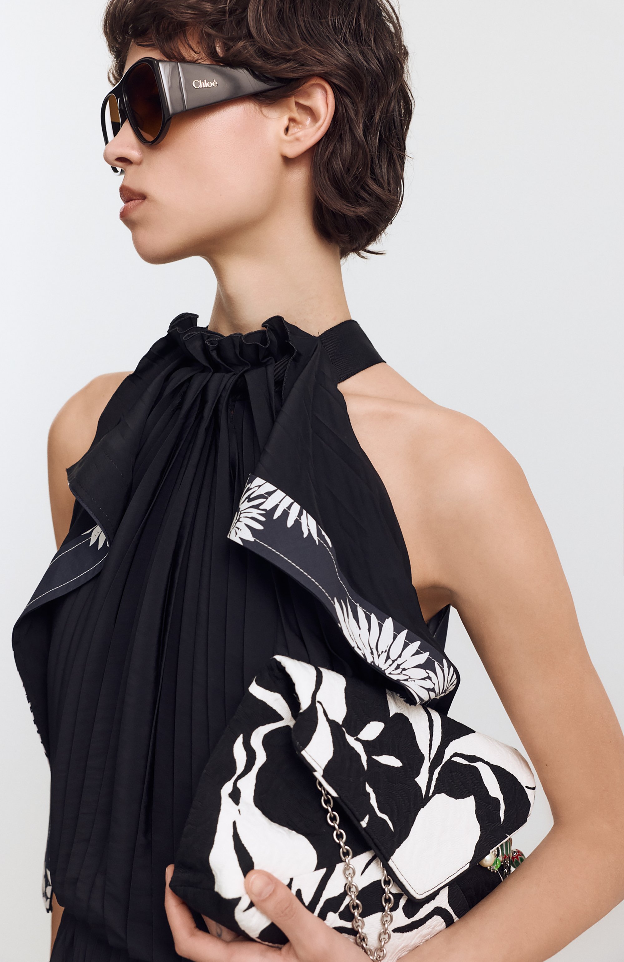 Сумка DRIES VAN NOTEN черно-белого цвета по цене 113000 руб., арт. 011512/3267, фото 7 Сумка DRIES VAN NOTEN, арт. 011512/3267, фото 7
