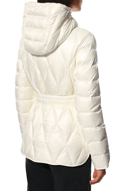 Пуховая куртка serignan MONCLER кремового цвета по цене 119500 руб., арт. H1-093-1A000-52-539AQ, фото 4 Пуховая куртка serignan MONCLER, арт. H1-093-1A000-52-539AQ, фото 4