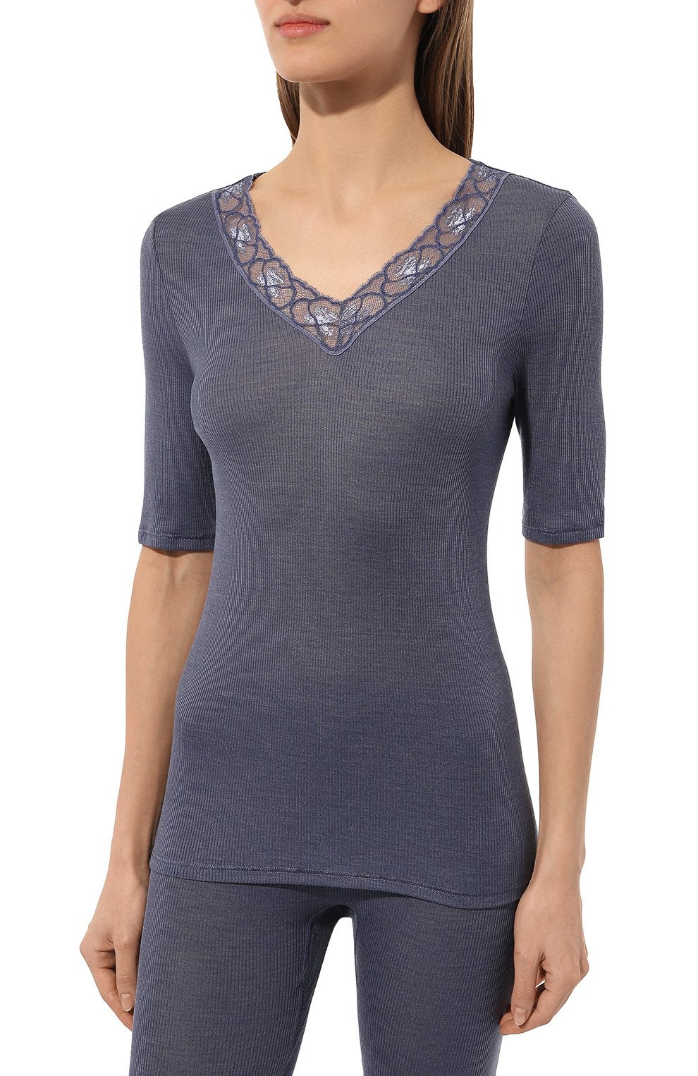 Лонгслив из шерсти и шелка HANRO синего цвета по цене 18930 руб., арт. 070972, фото 3 Лонгслив из шерсти и шелка HANRO, арт. 070972, фото 3