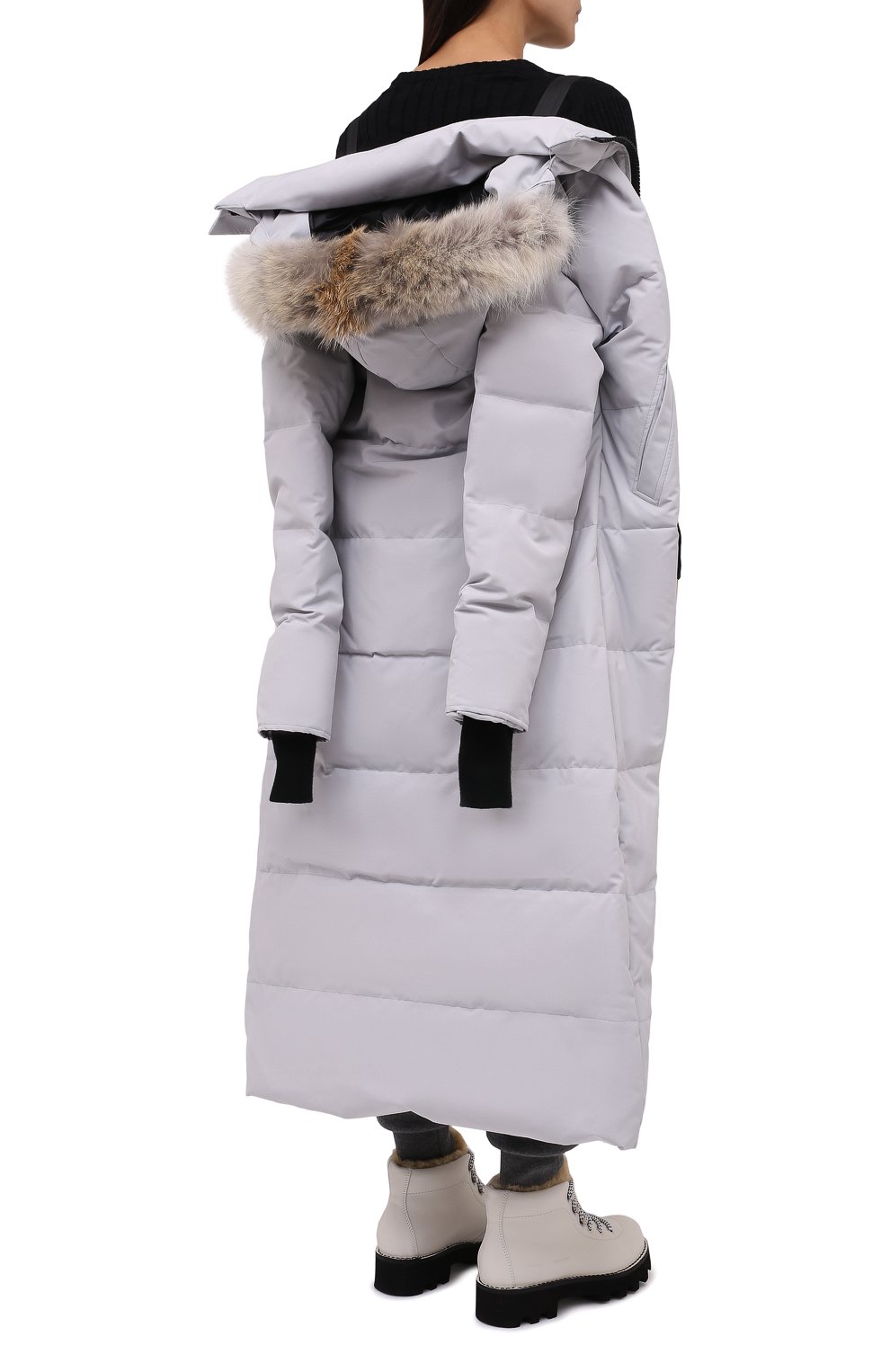 Пуховая парка mystique CANADA GOOSE светло-серого цвета по цене 151500 руб., арт. 3035LB, фото 6 Пуховая парка mystique CANADA GOOSE, арт. 3035LB, фото 6