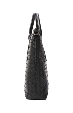 Мужская сумка north-south BOTTEGA VENETA черного цвета, арт. 815783/V2HL1 | Фото 4 (Размер: large; Драгоценные камни: Проставлено; Материал: Натуральная кожа; Материал сплава: Проставлено; Ремень/цепочка: На ремешке)