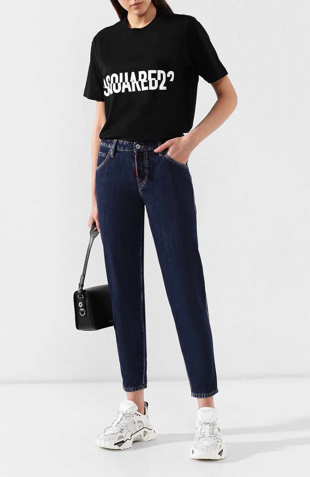 Джинсы DSQUARED2 синего цвета по цене 31150 руб., арт. S75LB0188/S30309, фото 2 Джинсы DSQUARED2, арт. S75LB0188/S30309, фото 2