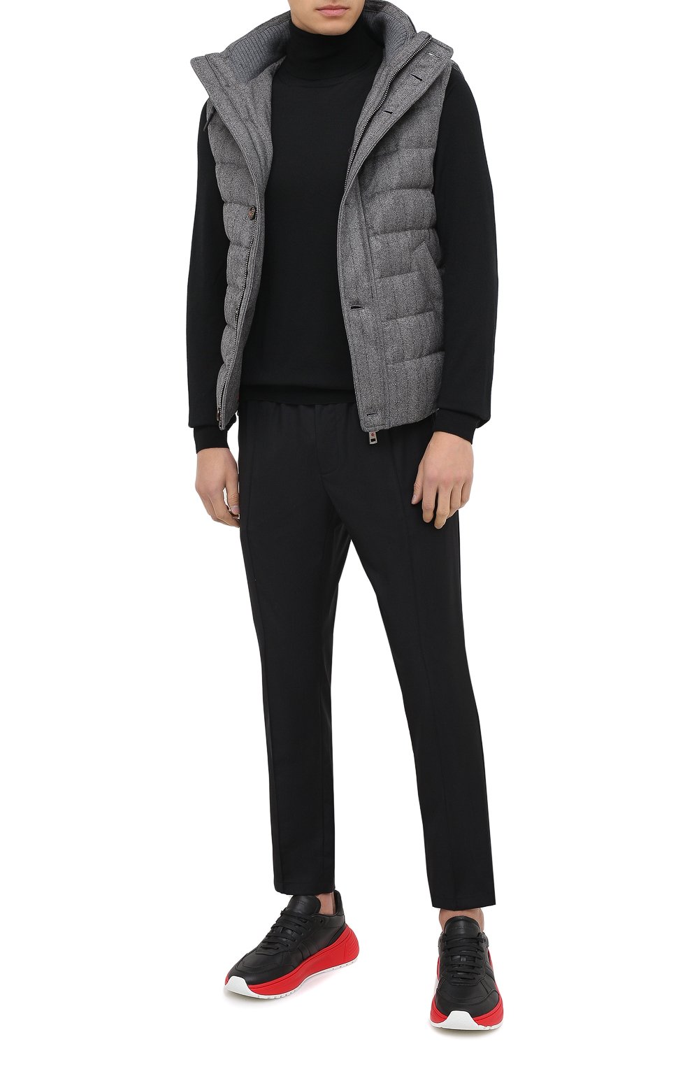 Пуховый жилет KIRED серого цвета по цене 108500 руб., арт. WKISHBW7209501000, фото 3 Пуховый жилет KIRED, арт. WKISHBW7209501000, фото 3