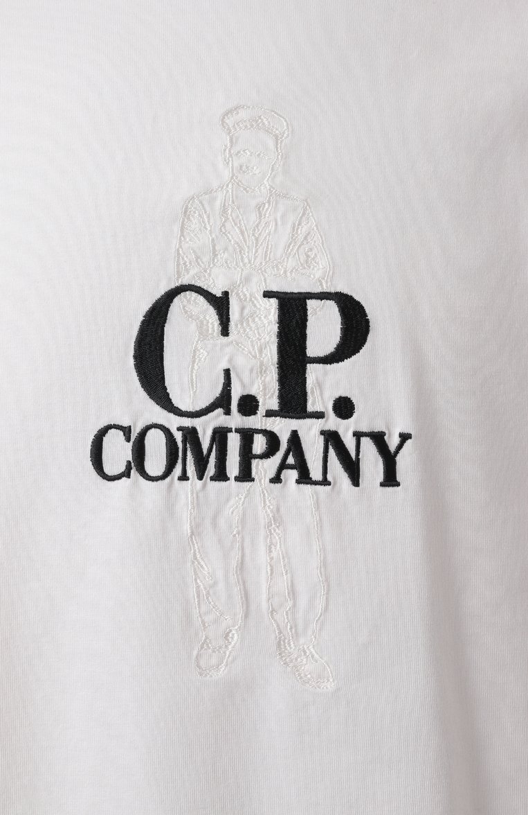 Мужская хлопковая футболка C.P. COMPANY белого цвета, арт. 18CMTS106A110301W | Фото 6 (Материал сплава: Проставлено; Длина (для топов): Стандартные; Драгоценные камни: Проставлено; Рукава: Короткие; Стили: Кэжуэл; Принт: С принтом; Материал внешний: Хлопок; Кросс-КТ: Джерси; Мужское Кросс-КТ: Футболка-одежда)