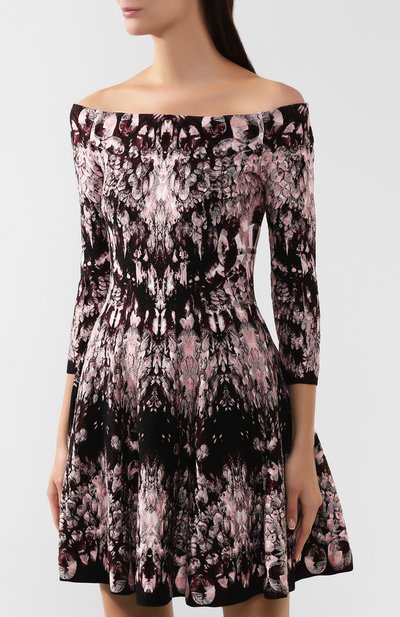Платье ALEXANDER MCQUEEN розового цвета по цене 288000 руб., арт. 585244/Q1AG0, фото 3 Платье ALEXANDER MCQUEEN, арт. 585244/Q1AG0, фото 3