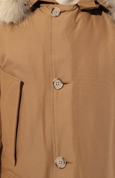 Пуховая парка WOOLRICH бежевого цвета по цене 112900 руб., арт. CFWOOU0482MRUT0001, фото 5 Пуховая парка WOOLRICH, арт. CFWOOU0482MRUT0001, фото 5