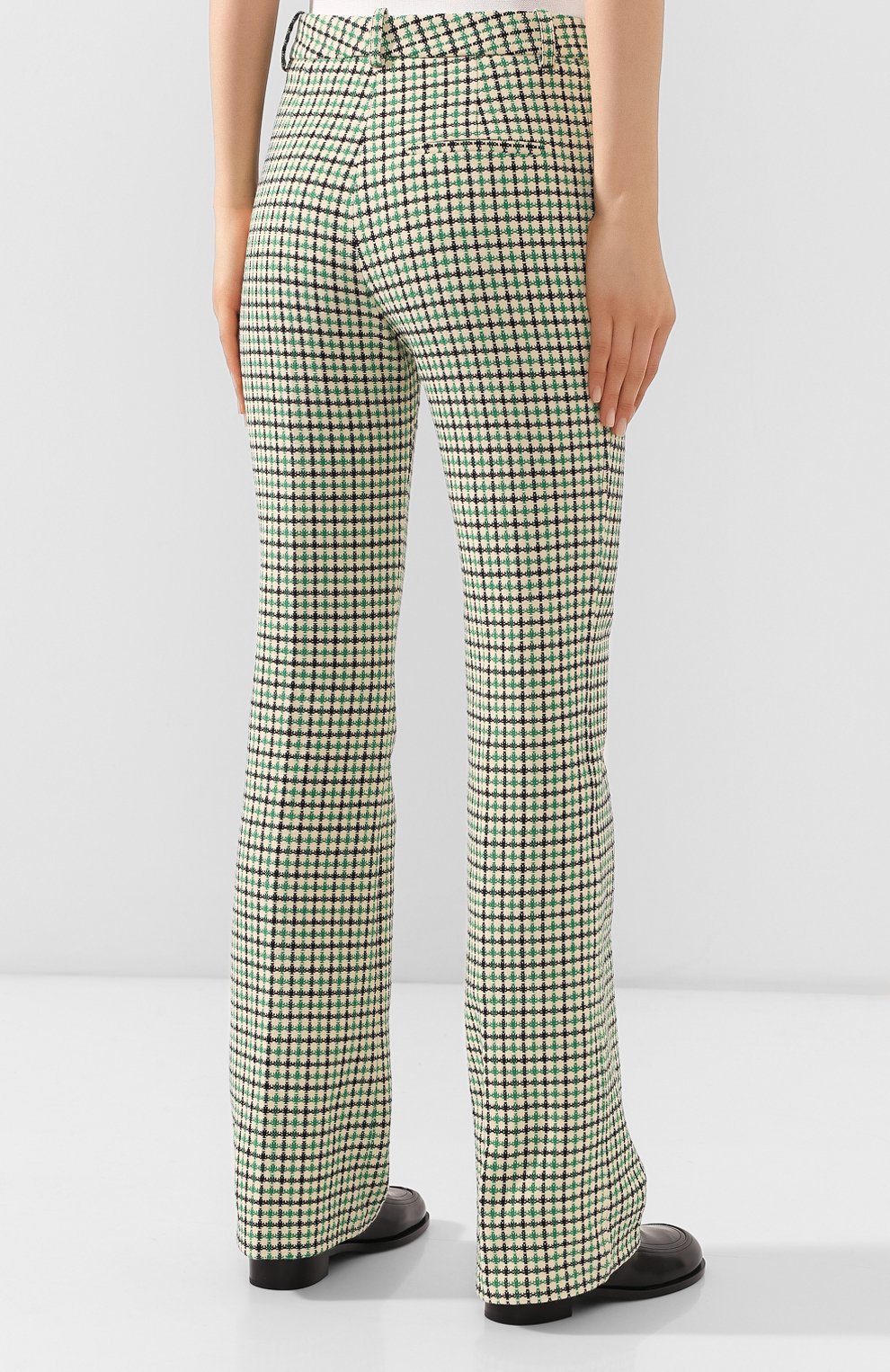 Брюки VICTORIA BECKHAM зеленого цвета по цене 89950 руб., арт. 1220WTR001175C, фото 4 Брюки VICTORIA BECKHAM, арт. 1220WTR001175C, фото 4