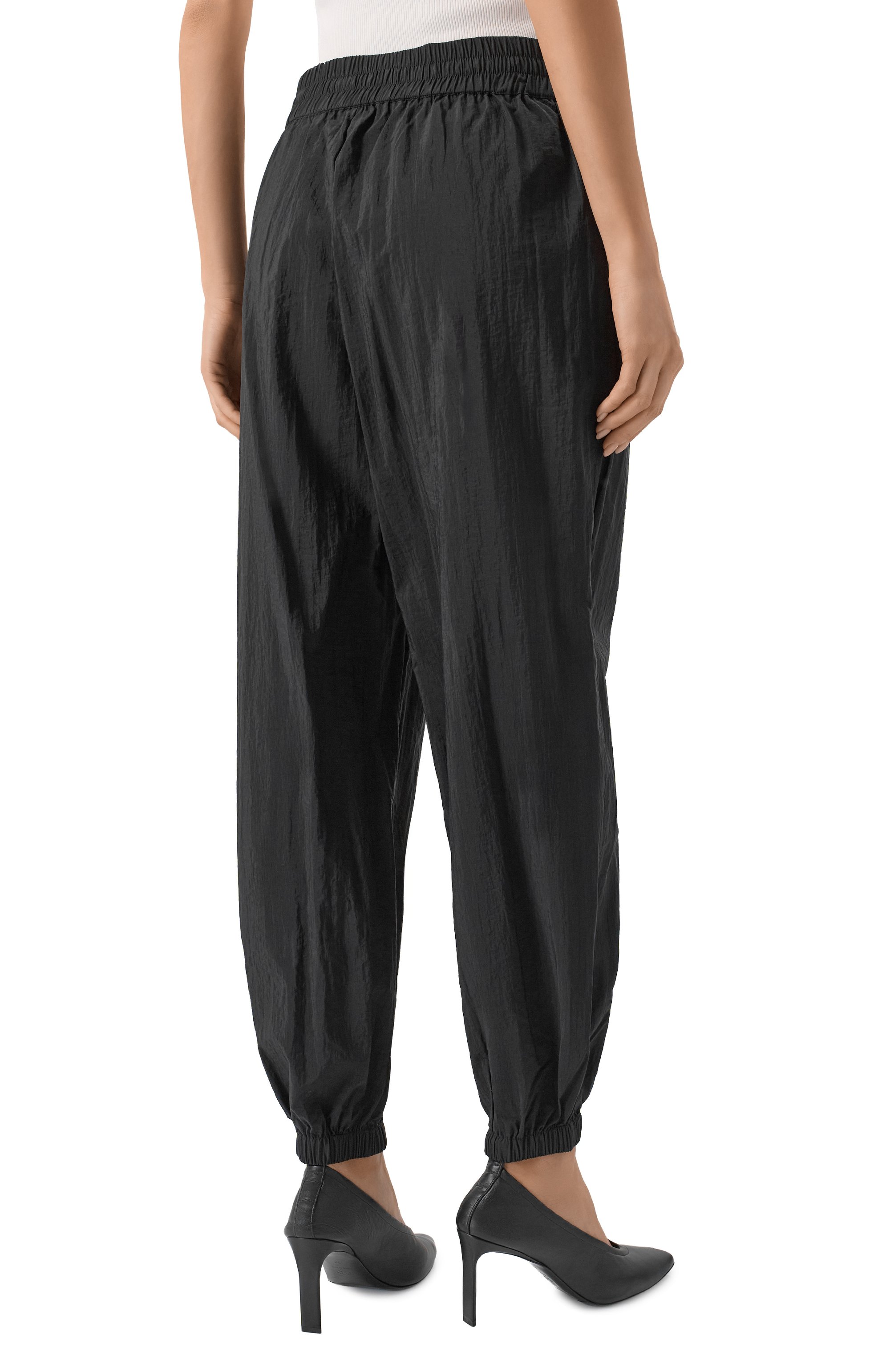 Джоггеры CO черного цвета по цене 79950 руб., арт. 5254BRN-PS26, фото 4 Джоггеры CO, арт. 5254BRN-PS26, фото 4