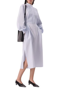 Женское хлопковое платье JIL SANDER голубого цвета, арт. J04CT0108-J45178 | Фото 2 (Длина Ж (юбки, платья, шорты): Миди; Материал внешний: Хлопок; Рукава: Длинные; Женское Кросс-КТ: Платье-одежда; Случай: Повседневный; Стили: Кэжуэл)