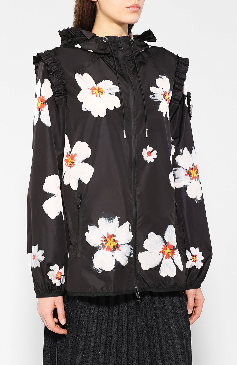 Куртка 4 moncler simone rocha MONCLER GENIUS черного цвета по цене 98700 руб., арт. E1-09W-46001-05-C0057, фото 3 Куртка 4 moncler simone rocha MONCLER GENIUS, арт. E1-09W-46001-05-C0057, фото 3