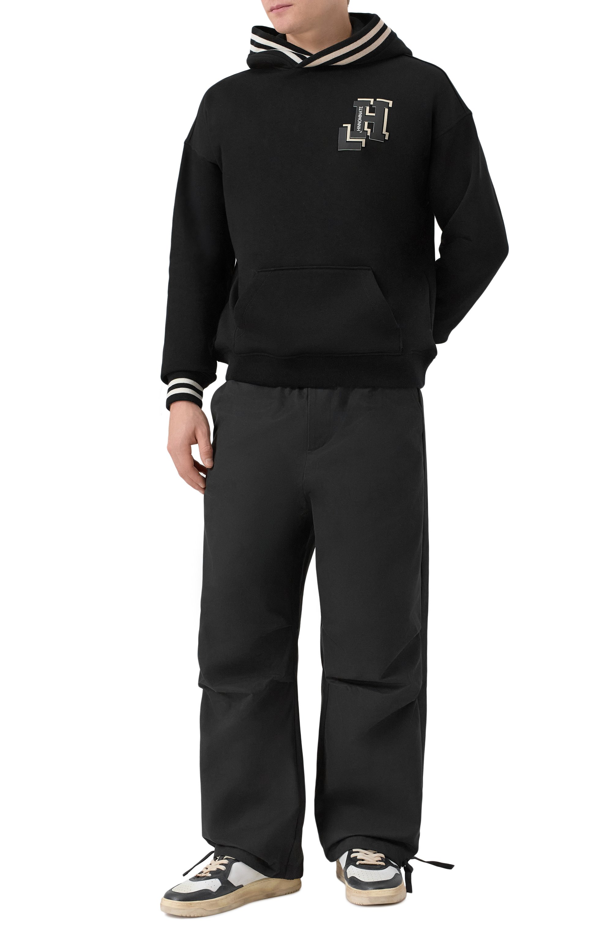 Хлопковое худи HINNOMINATE черного цвета по цене 19800 руб., арт. HMABM01440, фото 2 Хлопковое худи HINNOMINATE, арт. HMABM01440, фото 2