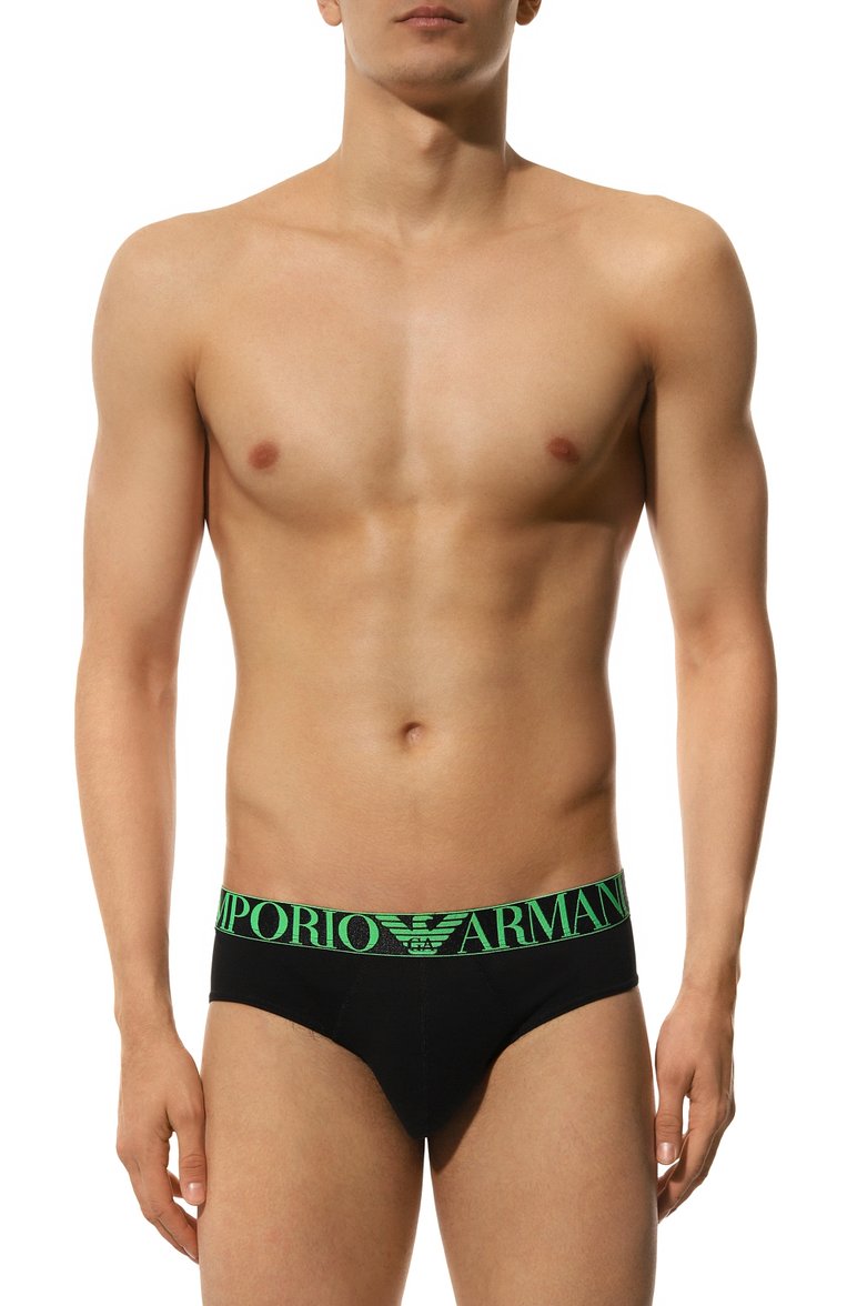 Мужские комплект из трех брифов EMPORIO ARMANI черного цвета, арт. 111734/4R726 | Фото 2 (Нос: Не проставлено; Материал сплава: Проставлено; Материал внешний: Хлопок; Мужское Кросс-КТ: Трусы; Кросс-КТ: бельё; Трусы М: Брифы)