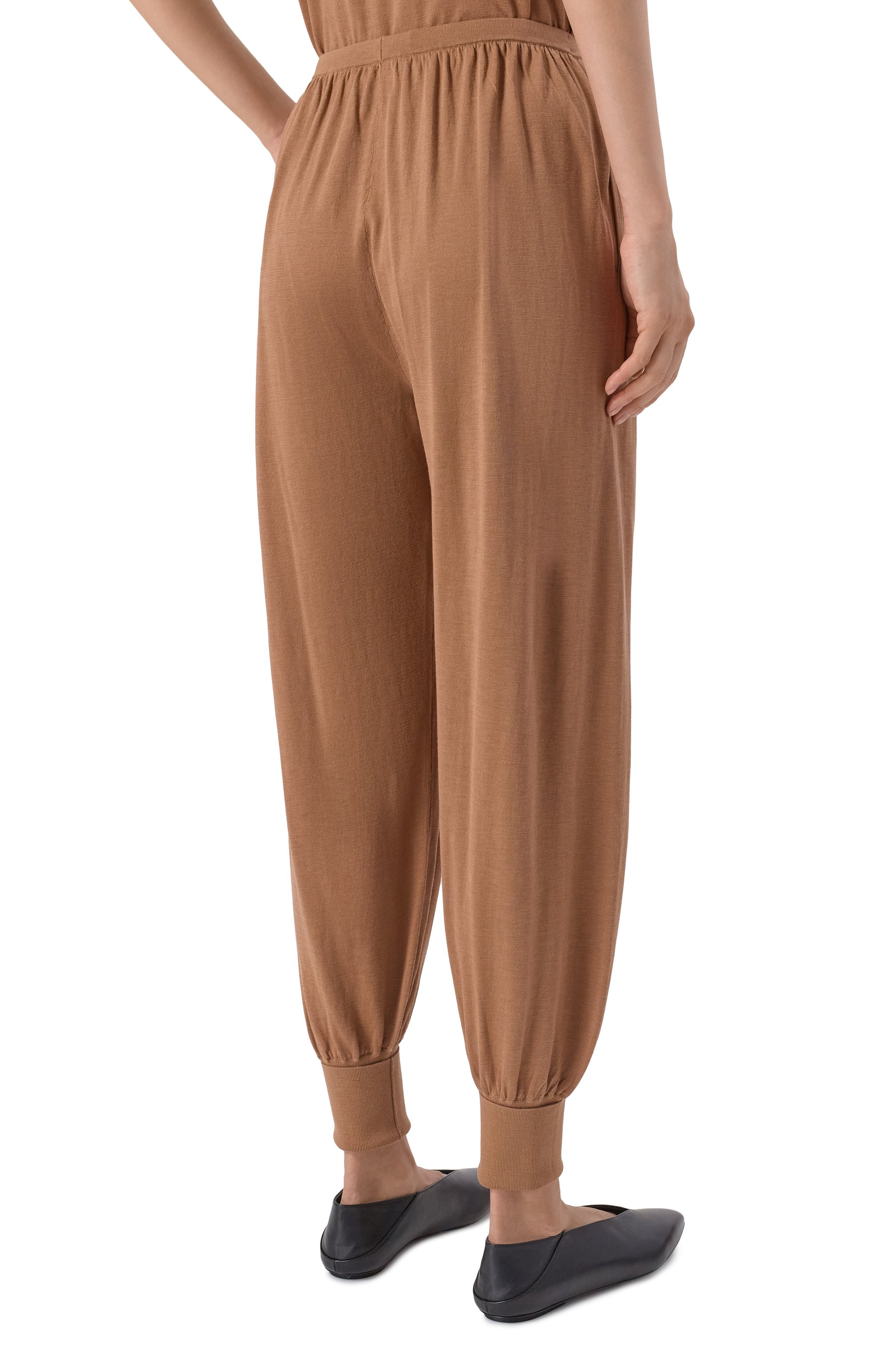 Джоггеры из шелка и хлопка 12 STOREEZ светло-коричневого цвета по цене 24000 руб., арт. 137944, фото 4 Джоггеры из шелка и хлопка 12 STOREEZ, арт. 137944, фото 4