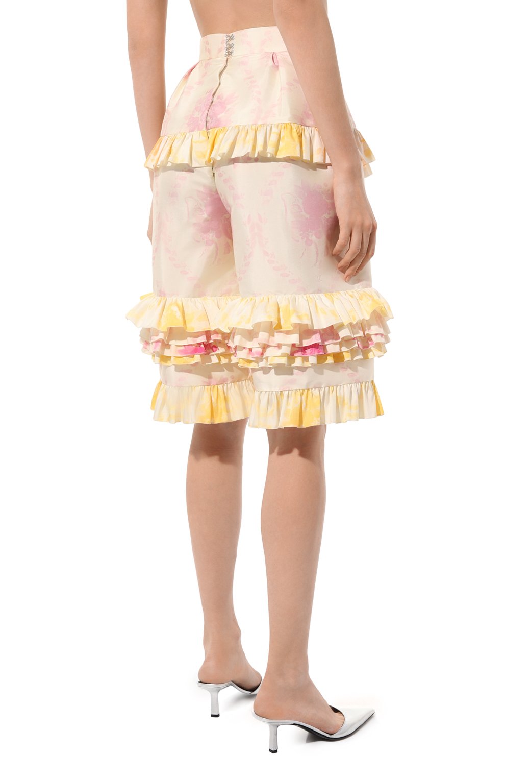 Шелковые шорты ULYANA SERGEENKO кремового цвета по цене 135000 руб., арт. SHS005SS23P1925Т23, фото 4 Шелковые шорты ULYANA SERGEENKO, арт. SHS005SS23P1925Т23, фото 4