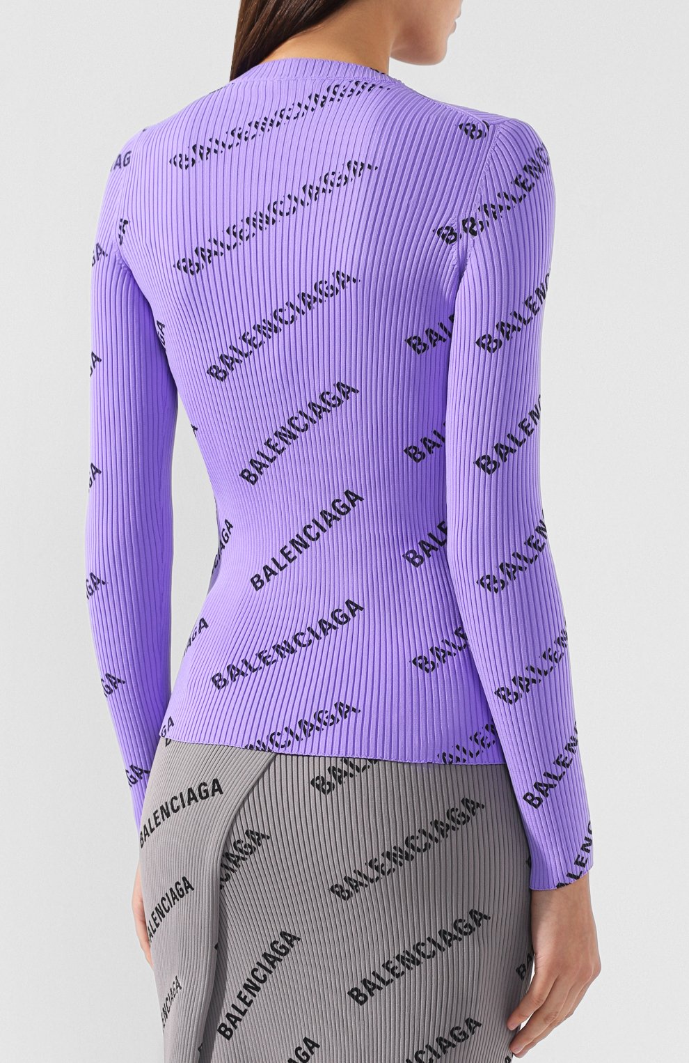 Пуловер с логотипом бренда BALENCIAGA сиреневого цвета по цене 99500 руб., арт. 555321/T6140, фото 4 Пуловер с логотипом бренда BALENCIAGA, арт. 555321/T6140, фото 4