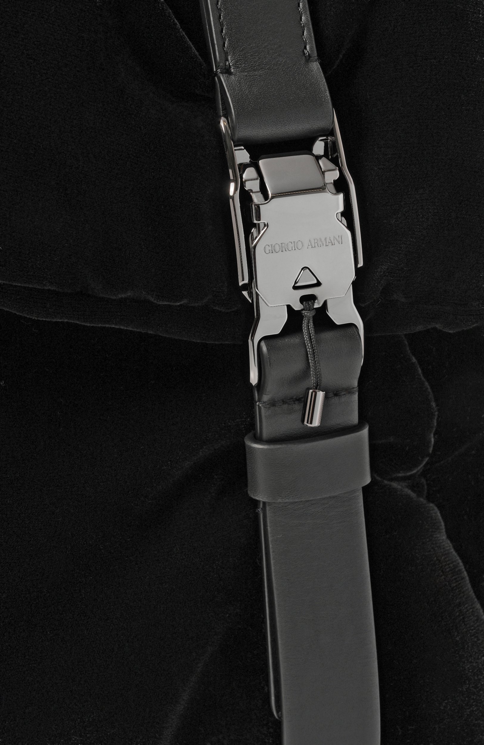 Сумка GIORGIO ARMANI черного цвета по цене 329500 руб., арт. GM004348/AF30247, фото 5 Сумка GIORGIO ARMANI, арт. GM004348/AF30247, фото 5