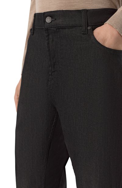 Джинсы straight 7 FOR ALL MANKIND черного цвета по цене 32950 руб., арт. 7TE70030-1DB, фото 5 Джинсы straight 7 FOR ALL MANKIND, арт. 7TE70030-1DB, фото 5