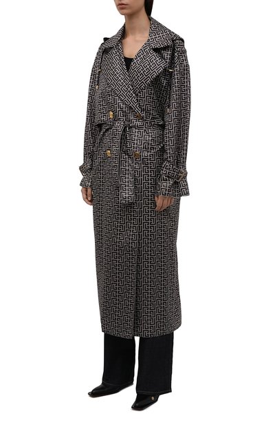 Плащ BALMAIN черно-белого цвета по цене 238500 руб., арт. WF1TL016/I711, фото 3 Плащ BALMAIN, арт. WF1TL016/I711, фото 3