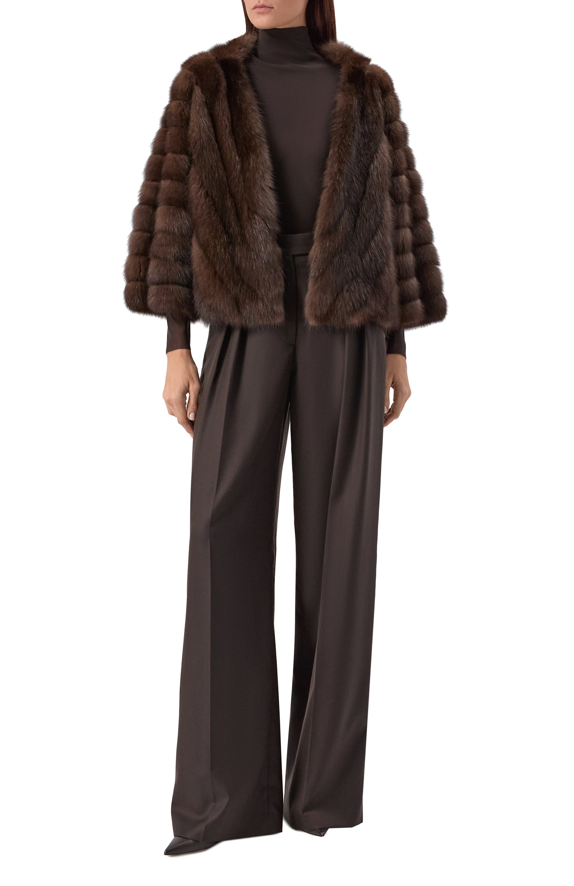 Пелерина из соболя VICTORIA KUSENKOVA коричневого цвета по цене 3498000 руб., арт. 553500003682, фото 2 Пелерина из соболя VICTORIA KUSENKOVA, арт. 553500003682, фото 2