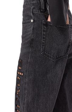 Женские джинсы ALEXANDER WANG темно-серого цвета, арт. 4DC1254691 | Фото 5 (Драгоценные камни: Проставлено; Материал сплава: Проставлено; Длина (брюки, джинсы): Стандартные; Материал внешний: Хлопок, Деним; Силуэт Ж (брюки и джинсы): Прямые; Детали: Делаве, Вышивка; Кросс-КТ: Деним; Стили: Гранж)