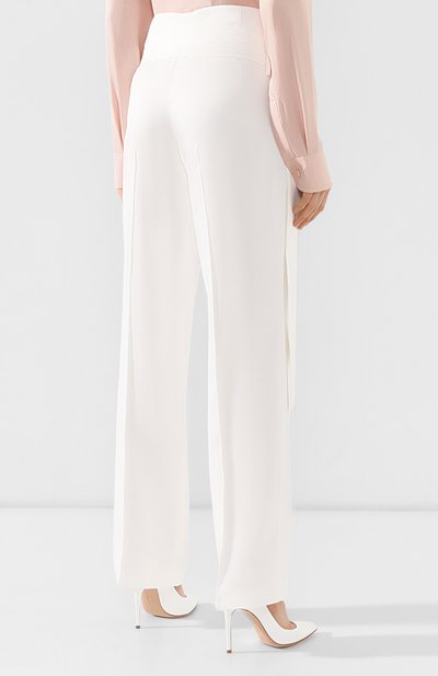 Брюки с поясом VICTORIA BECKHAM белого цвета по цене 63250 руб., арт. TR 0VR 2814C MSS19 MATT SATIN, фото 4 Брюки с поясом VICTORIA BECKHAM, арт. TR 0VR 2814C MSS19 MATT SATIN, фото 4