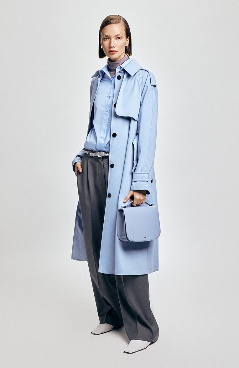 Женская сумка taos JIL SANDER голубого цвета, арт. JSPU853526-WUB00083N | Фото 8 (Размер: small; Ремень/цепочка: На ремешке; Материал: Натуральная кожа; Сумки-технические: Сумки top-handle)