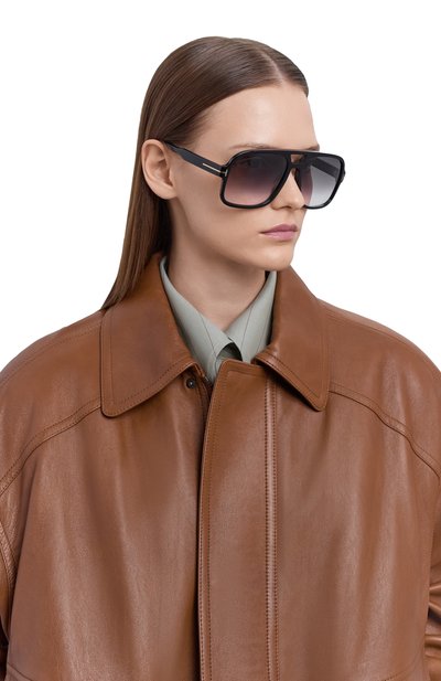 Солнцезащитные очки TOM FORD черного цвета по цене 54950 руб., арт. TF884 01B, фото 3 Солнцезащитные очки TOM FORD, арт. TF884 01B, фото 3