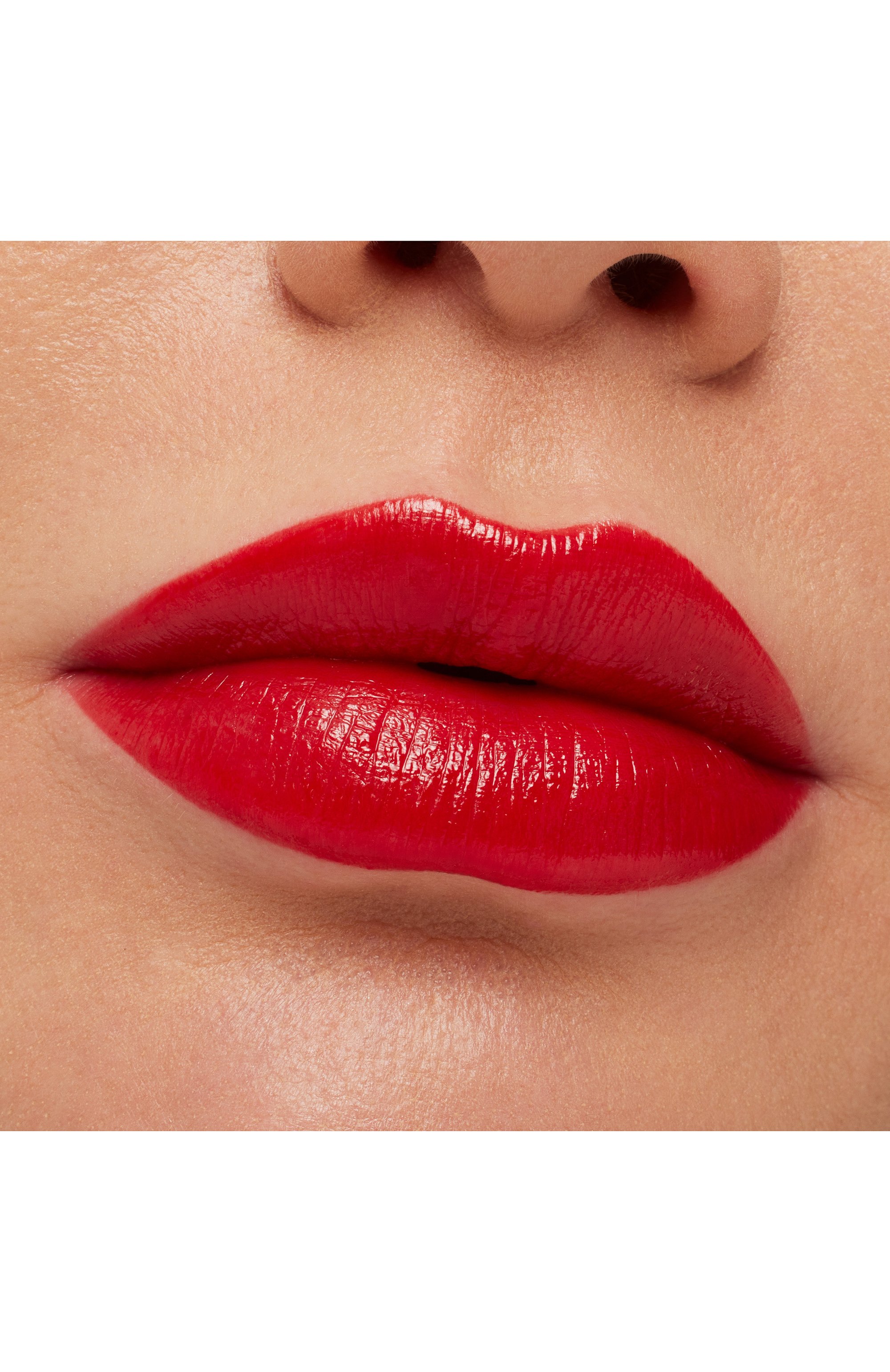 Губная помада macximal sleek satin, оттенок centre of attention (3,5g) MAC цвета по цене 2990 руб., арт. NW9M-01, фото 3 Губная помада macximal sleek satin, оттенок centre of attention (3,5g) MAC, арт. NW9M-01, фото 3