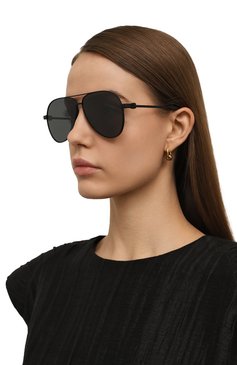 Женские солнцезащитные очки OFF-WHITE черного цвета, арт. 0ERI122/1007 | Фото 2 (Региональные ограничения белый список (Axapta Mercury): Не проставлено; Нос: Не проставлено; Тип очков: С/з; Кросс-КТ: С/з-унисекс; Материал: Металл; Оптика Гендер: оптика-унисекс; Очки форма: Авиаторы)