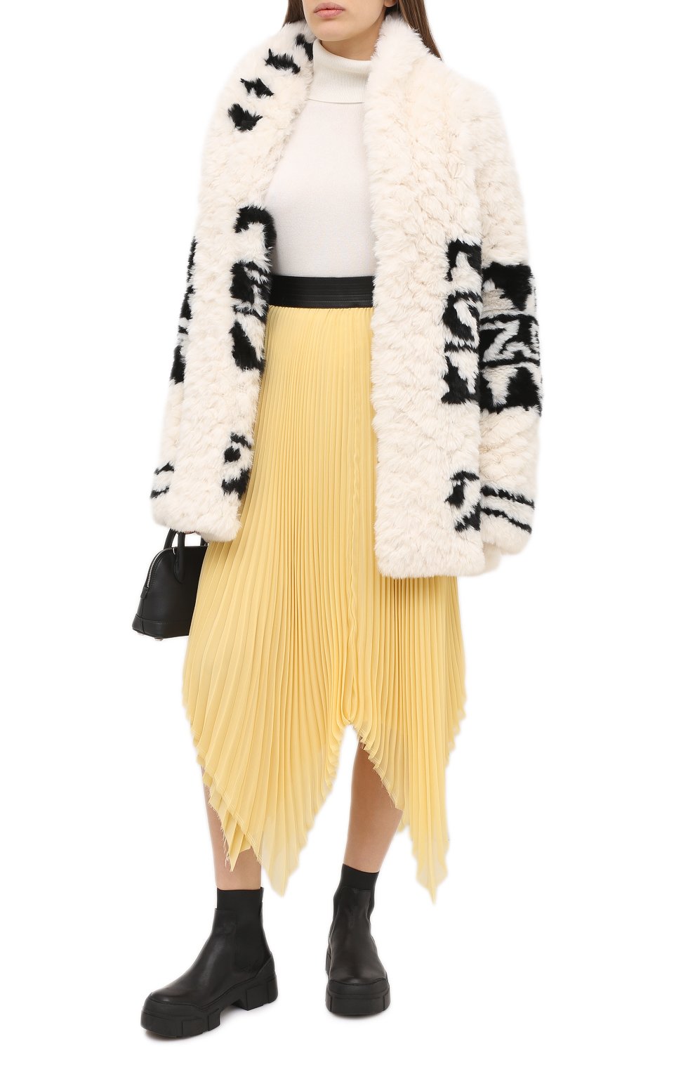 Пальто DSQUARED2 белого цвета по цене 253000 руб., арт. S72AA0464/S53449, фото 3 Пальто DSQUARED2, арт. S72AA0464/S53449, фото 3