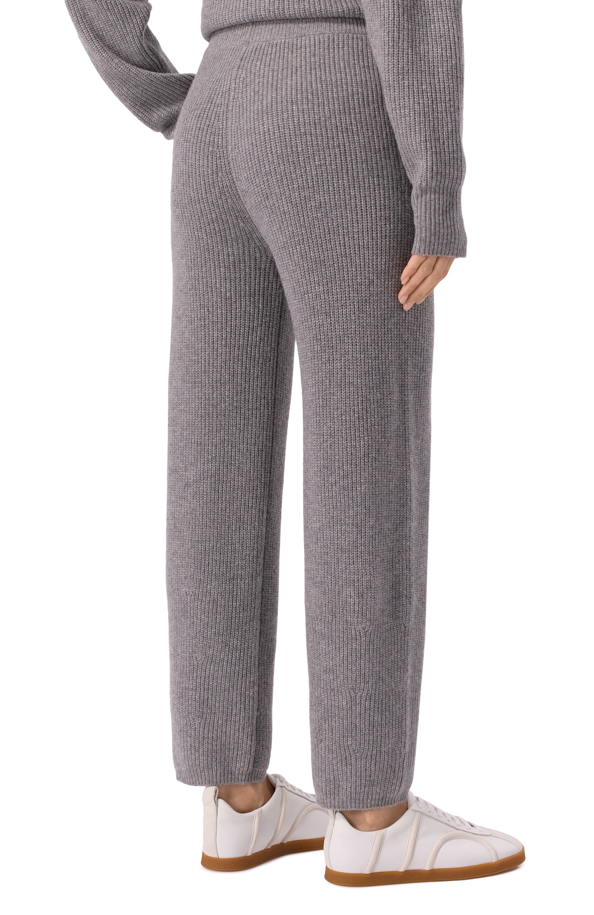 Кашемировые брюки ADDICTED серого цвета по цене 62950 руб., арт. MK209.ZY71137, фото 4 Кашемировые брюки ADDICTED, арт. MK209.ZY71137, фото 4