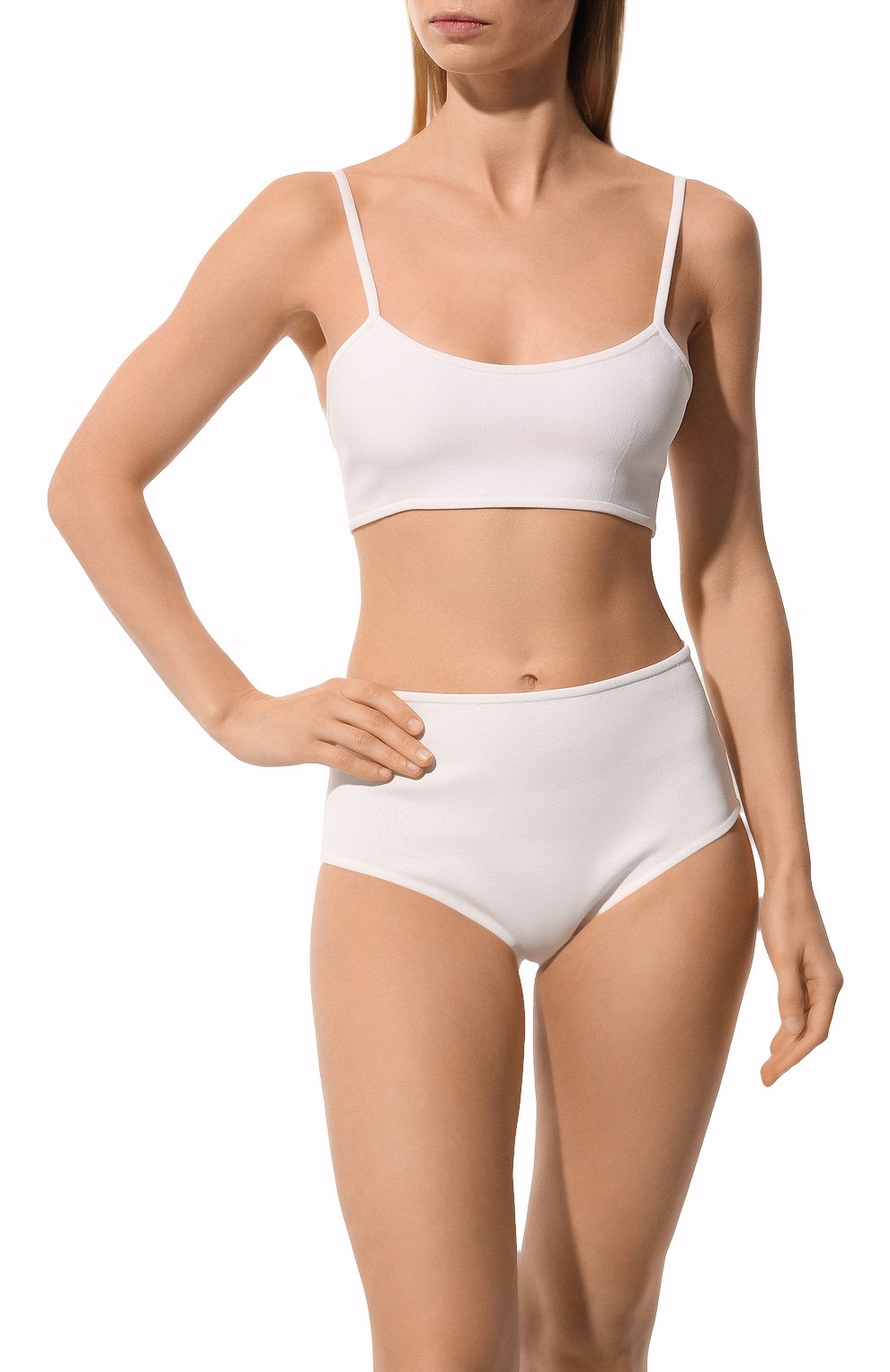 Комплект из бюстгальтера и трусов MRZ белого цвета по цене 39900 руб., арт. 0022, фото 2 Комплект из бюстгальтера и трусов MRZ, арт. 0022, фото 2