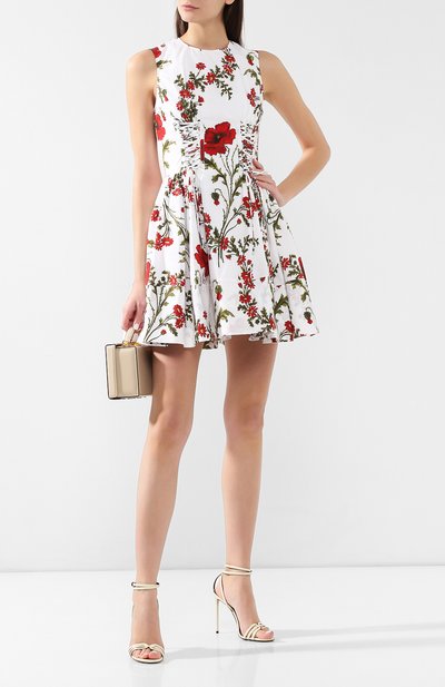 Хлопковое платье ALEXANDER MCQUEEN белого цвета по цене 215000 руб., арт. 570428/QMD05, фото 2 Хлопковое платье ALEXANDER MCQUEEN, арт. 570428/QMD05, фото 2