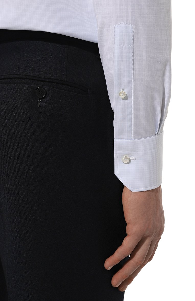 Мужская хлопковая сорочка ZEGNA голубого цвета, арт. 701523A7/9MS0JI | Фото 6 (Драгоценные камни: Проставлено; Материал внешний: Хлопок; Рукава: Длинные; Материал сплава: Проставлено; Длина (для топов): Стандартные; Рубашки М: Regular Fit; Манжеты: На пуговицах; Воротник: Кент; Случай: Формальный; Принт: Клетка; Стили: Классический)