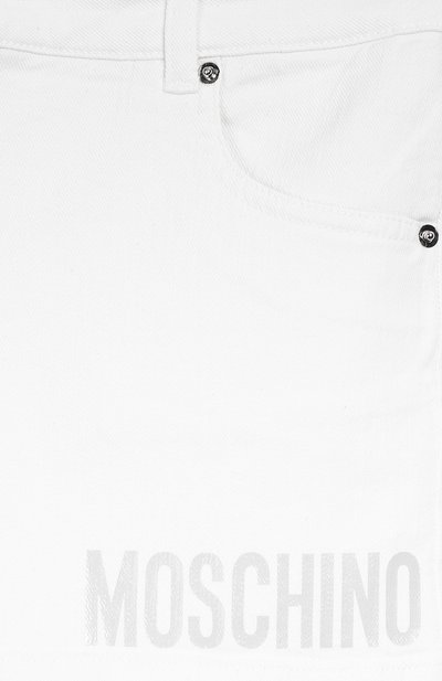 Джинсовые шорты MOSCHINO белого цвета по цене 8975 руб., арт. HDP03C/LTC02/4A-8A, фото 3 Джинсовые шорты MOSCHINO, арт. HDP03C/LTC02/4A-8A, фото 3