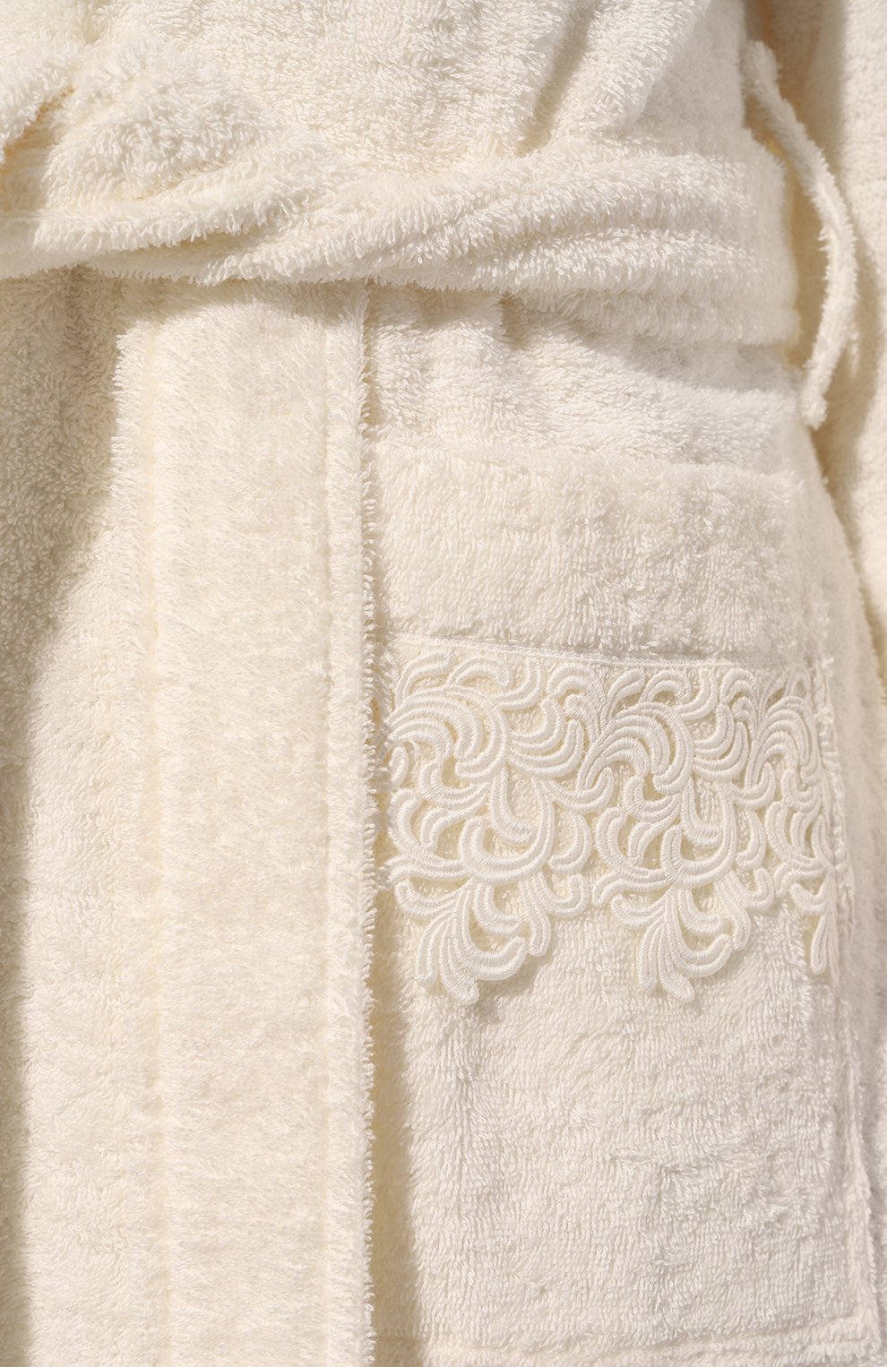 Халат rialto FRETTE кремового цвета по цене 85500 руб., арт. FS6667 22D582 0000, фото 5 Халат rialto FRETTE, арт. FS6667 22D582 0000, фото 5