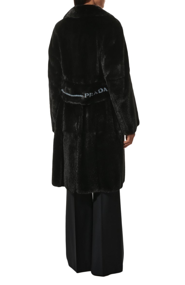 Женская шуба из норки PRADA черного цвета, арт. 166543-L89-F0002-211 | Фото 4 (Рукава: Длинные; Материал внешний: Натуральный мех, Натуральная кожа; Длина (верхняя одежда): До колена; Женское Кросс-КТ: Мех; Стили: Классический; Региональные ограничения белый список (Axapta Mercury): Не проставлено; Нос: Не проставлено; Кросс-КТ: Куртка; Автоматизация состава: Проставлено; Автоматизация ТО: Проставлено)