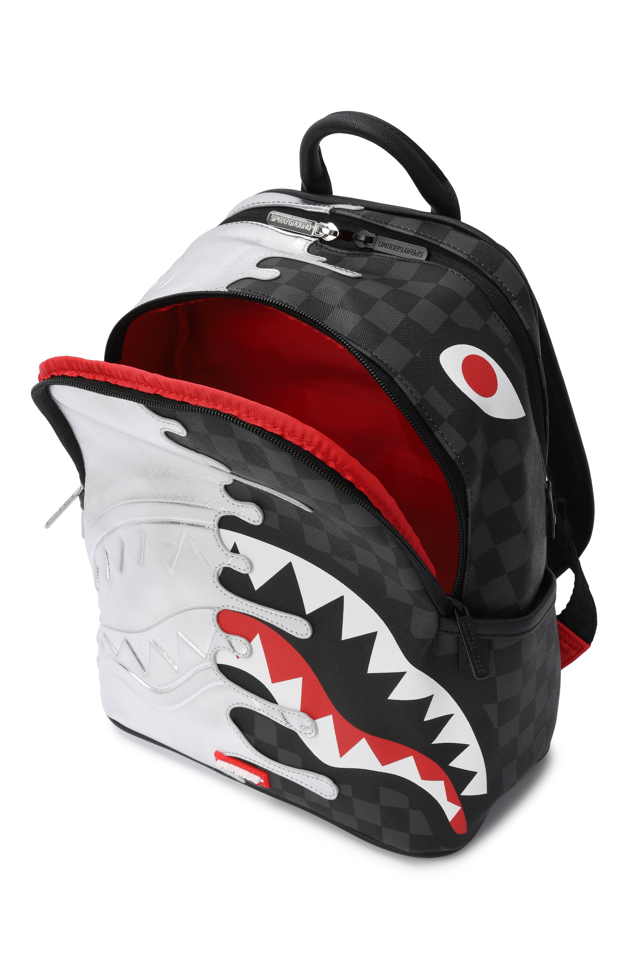 Рюкзак silver side drip black check SPRAYGROUND серебряного цвета по цене 19950 руб., арт. 910B8922NSZ/SILVER SIDE DRIP BLACK CHECK SAVAGE BA, фото 3 Рюкзак silver side drip black check SPRAYGROUND, арт. 910B8922NSZ/SILVER SIDE DRIP BLACK CHECK SAVAGE BA, фото 3
