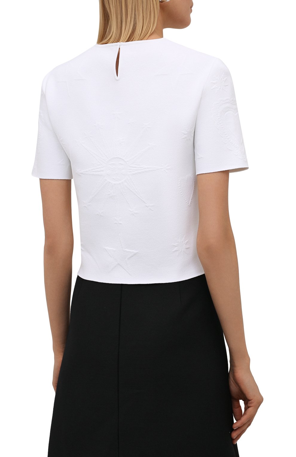 Топ из вискозы ALEXANDER MCQUEEN белого цвета по цене 119000 руб., арт. 667770/Q1AU9, фото 4 Топ из вискозы ALEXANDER MCQUEEN, арт. 667770/Q1AU9, фото 4