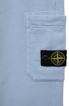 Детские хлопковые джоггеры STONE ISLAND голубого цвета, арт. 801661540/14-16 | Фото 3 (Материал внешний: Хлопок; Материал сплава: Проставлено; Нос: Не проставлено; Мальчики Кросс-КТ: Джоггеры-одежда; Ростовка одежда: 16 лет | 164 см)