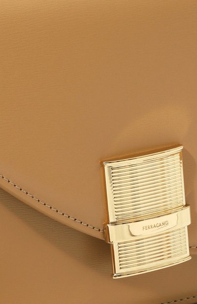 Сумка fiamma xs FERRAGAMO бежевого цвета по цене 261500 руб., арт. 215971/769388, фото 3 Сумка fiamma xs FERRAGAMO, арт. 215971/769388, фото 3