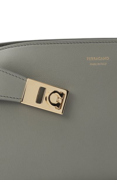 Сумка hug mini FERRAGAMO серого цвета по цене 216500 руб., арт. 218964/775283, фото 3 Сумка hug mini FERRAGAMO, арт. 218964/775283, фото 3