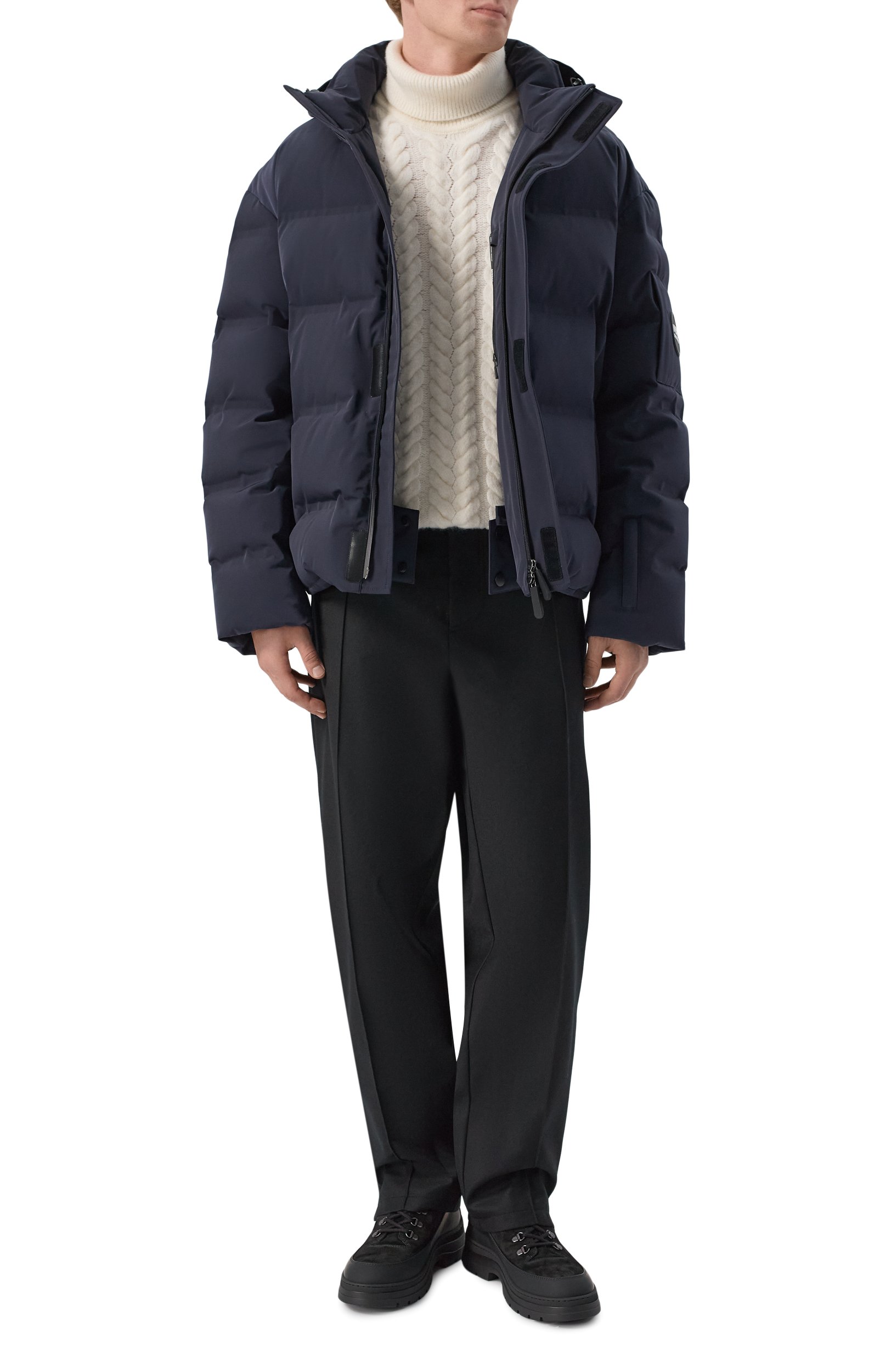 Шерстяные брюки neve GIORGIO ARMANI черного цвета по цене 382000 руб., арт. GM004808/TE17419, фото 2 Шерстяные брюки neve GIORGIO ARMANI, арт. GM004808/TE17419, фото 2