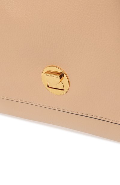 Сумка liya large COCCINELLE бежевого цвета по цене 48100 руб., арт. E1 MD0 18 03 01, фото 3 Сумка liya large COCCINELLE, арт. E1 MD0 18 03 01, фото 3