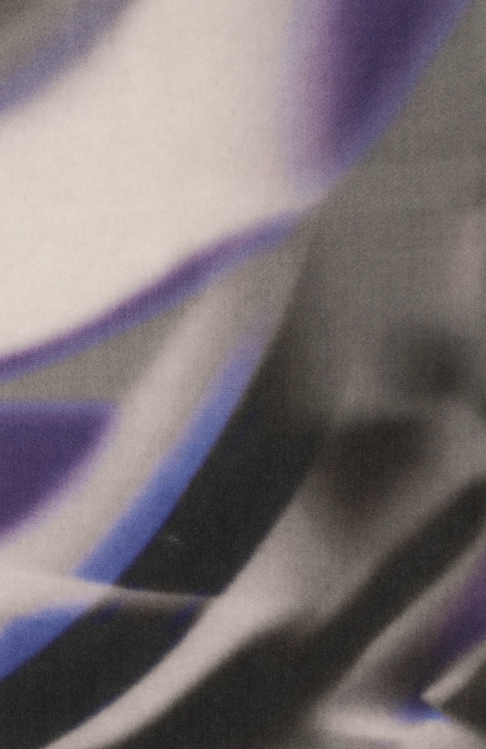 Шерстяной палантин EMPORIO ARMANI фиолетового цвета по цене 31450 руб., арт. 635267/4F306, фото 5 Шерстяной палантин EMPORIO ARMANI, арт. 635267/4F306, фото 5