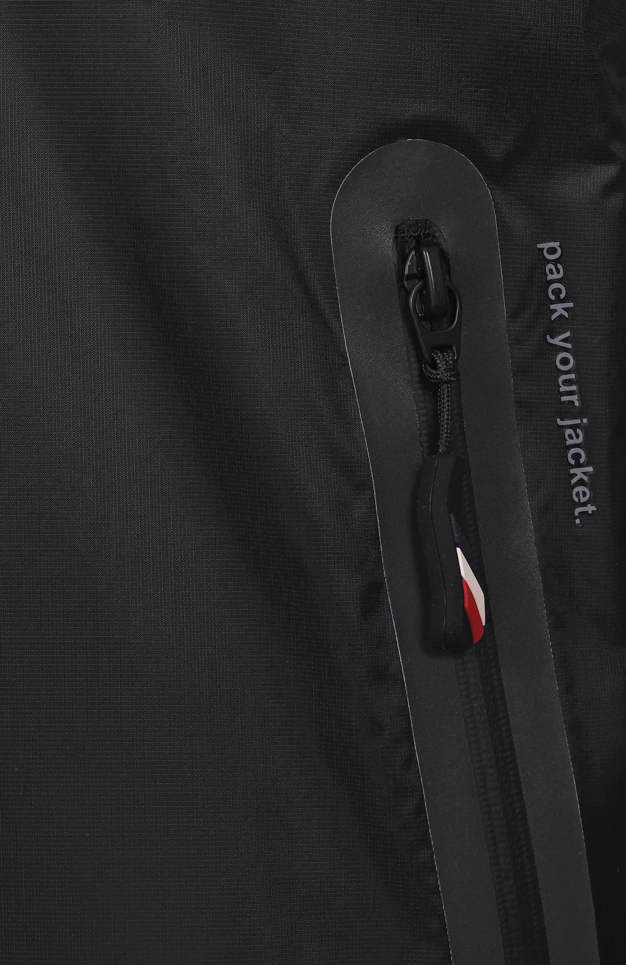 Ветровка MONCLER GRENOBLE черного цвета по цене 144000 руб., арт. 1A000035/35955, фото 6 Ветровка MONCLER GRENOBLE, арт. 1A000035/35955, фото 6