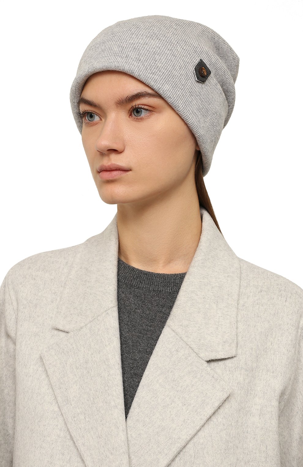 Кашемировая шапка BRUNELLO CUCINELLI светло-серого цвета по цене 75100 руб., арт. M12135689P, фото 2 Кашемировая шапка BRUNELLO CUCINELLI, арт. M12135689P, фото 2