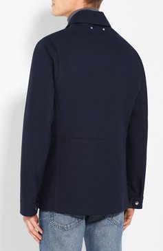 Мужская хлопковая куртка BERLUTI темно-синего цвета, арт. R160FL34-002 | Фото 4 (Материал подклада: Купро; Материал внешний: Хлопок; Статус проверки: Проверена категория; Мужское Кросс-КТ: Верхняя одежда; Рукава: Длинные; Длина (верхняя одежда): Короткие; Кросс-КТ: Ветровки, Куртка, Легкие; Материал сплава: Проставлено; Драгоценные камни: Проставлено; Стили: Кэжуэл)